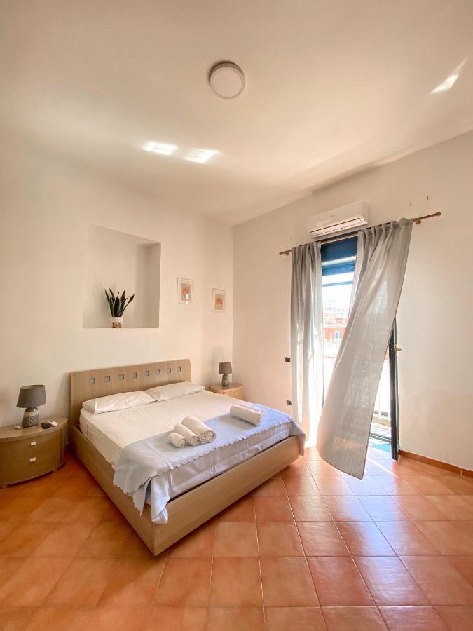 شقة La Casa Di Nettuno نابولي المظهر الخارجي الصورة